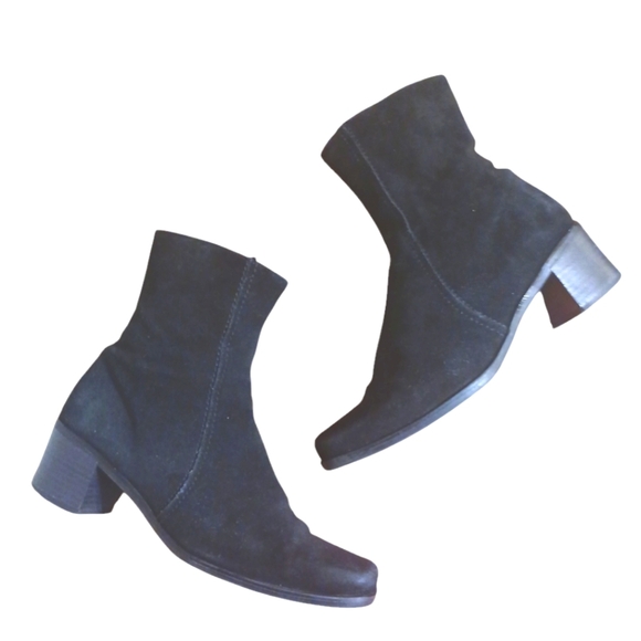 La Canadienne Waterproof Black Suede Ankle Boots Womens Booties Size 8 M - Picture 1 of 11